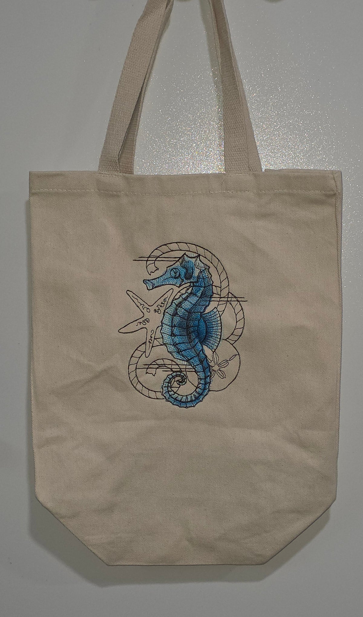 Blue Seahorse w/ Starfish